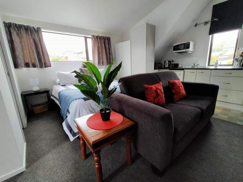 Apartmán Studio On Golders - Two Minutes To The Lake And Quick Drive To Town! Taupo Exteriér fotografie